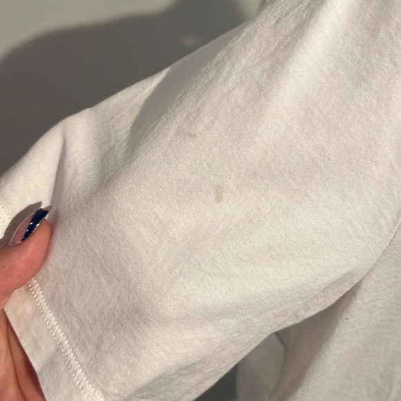 Authentic burberry tee - Picture 2 of 3